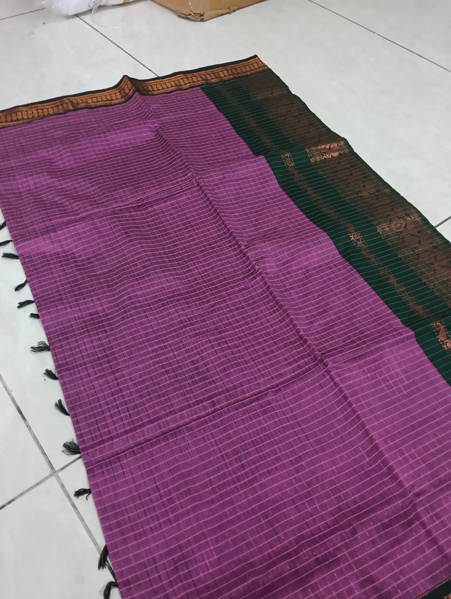 Checked kalyani cotton saree ( magenta and green combo)