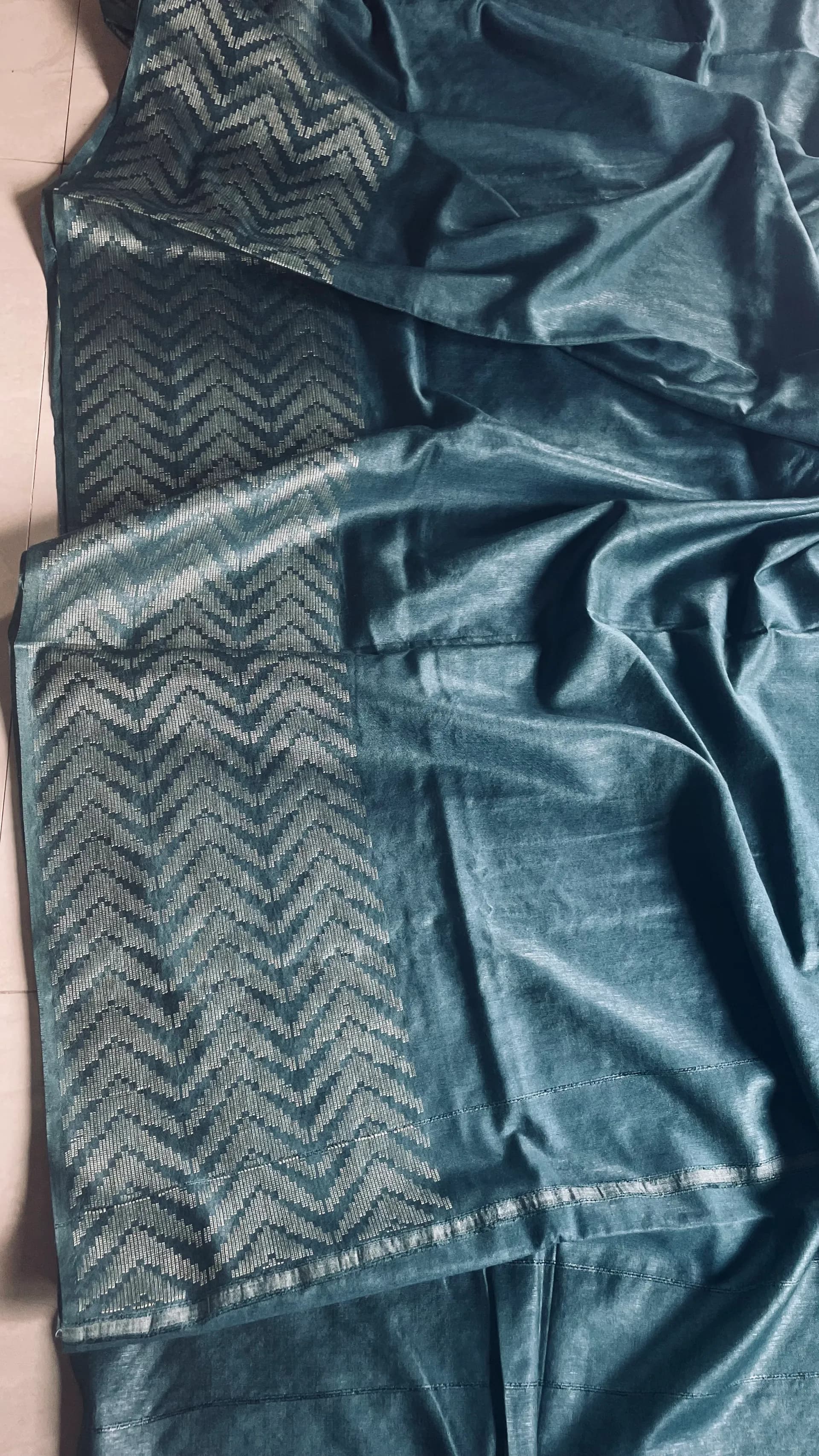 Staple weaving handloom silk saree