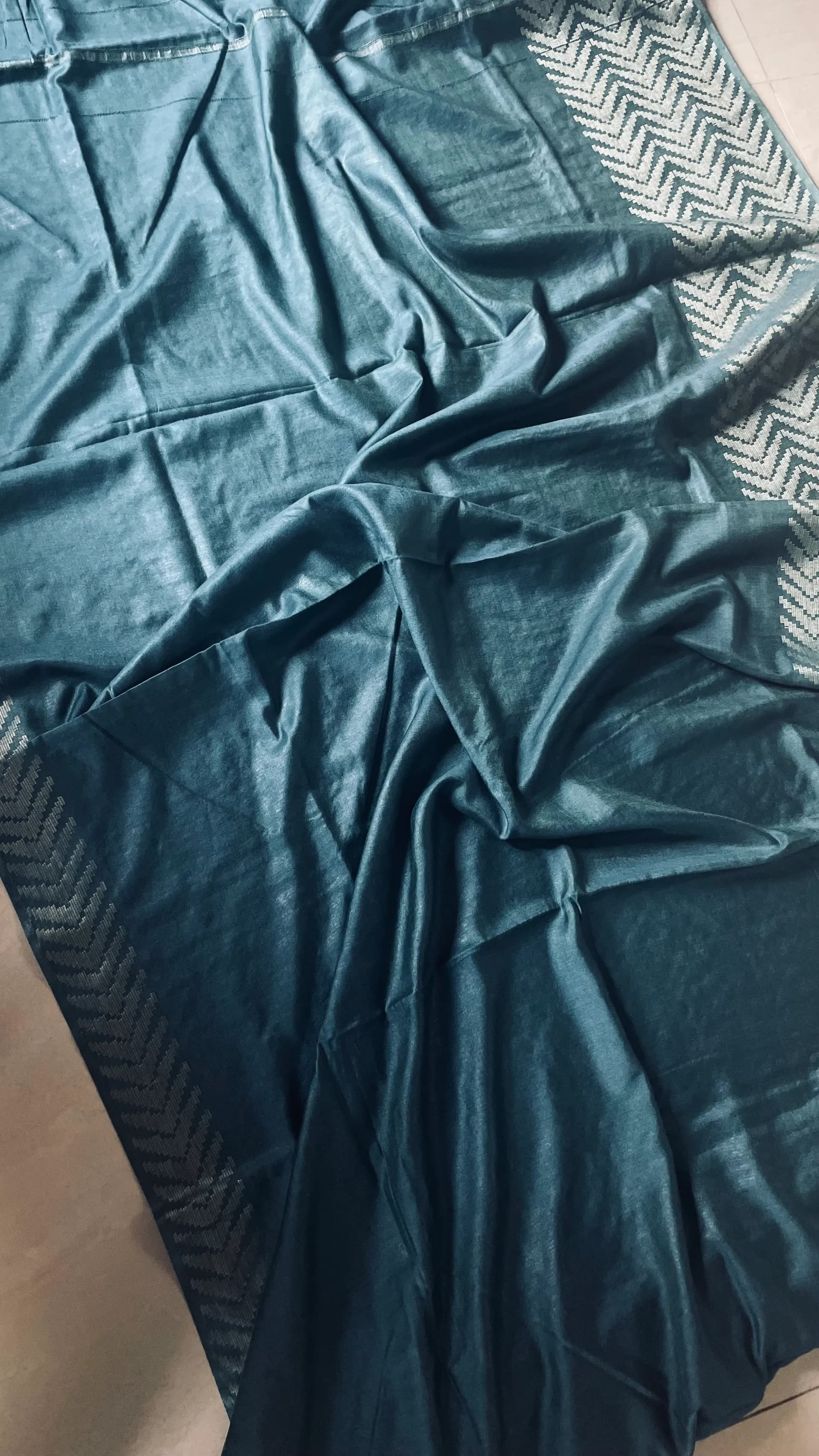 Staple weaving handloom silk saree