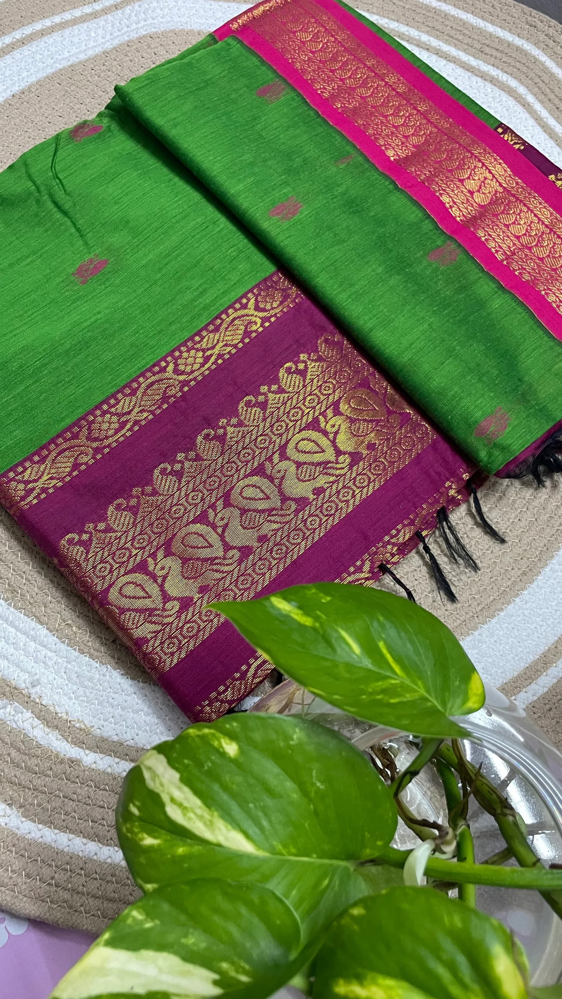 Kalyani cotton saree plain (Parrot green)