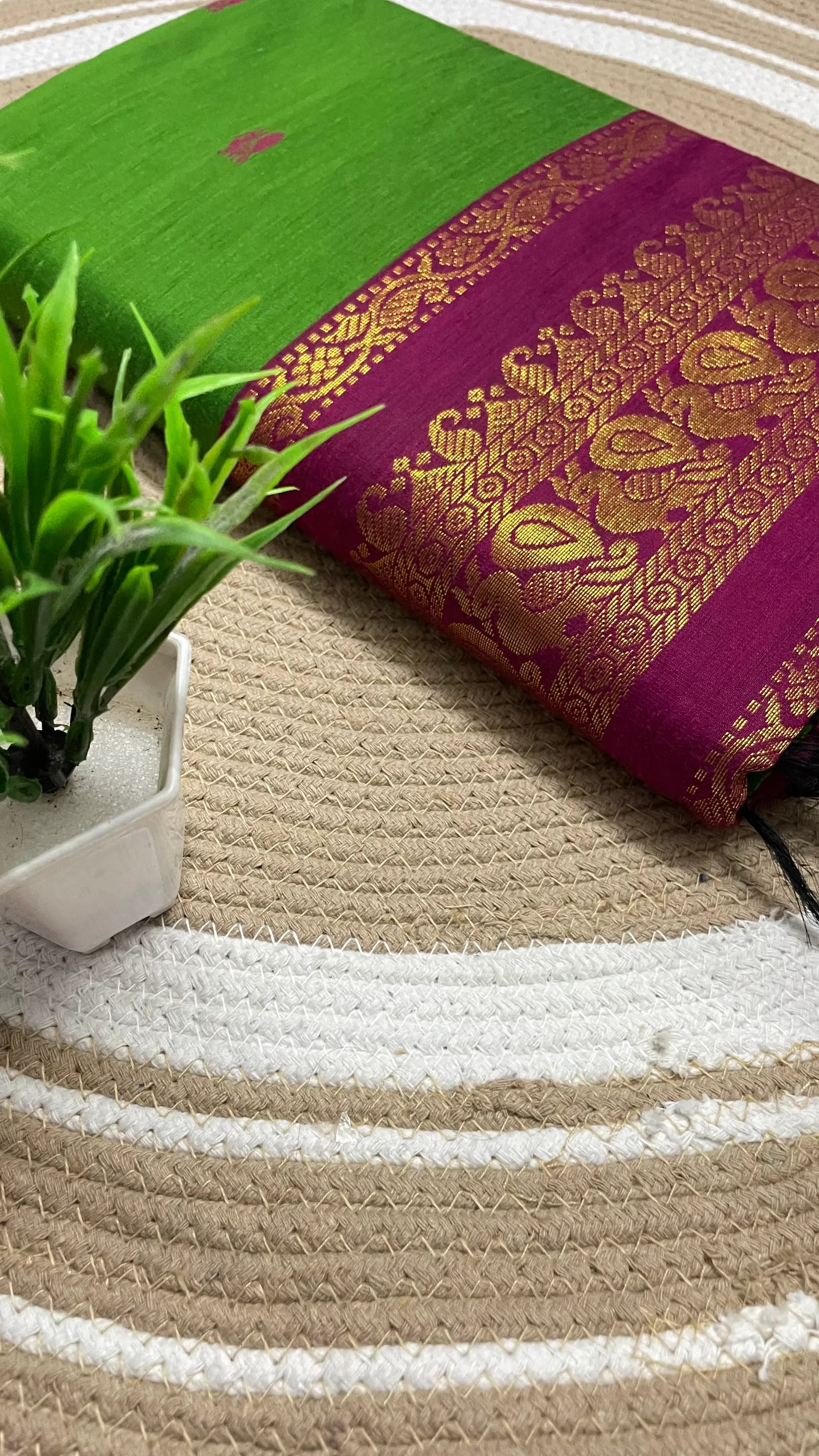 Kalyani cotton saree plain (Parrot green)