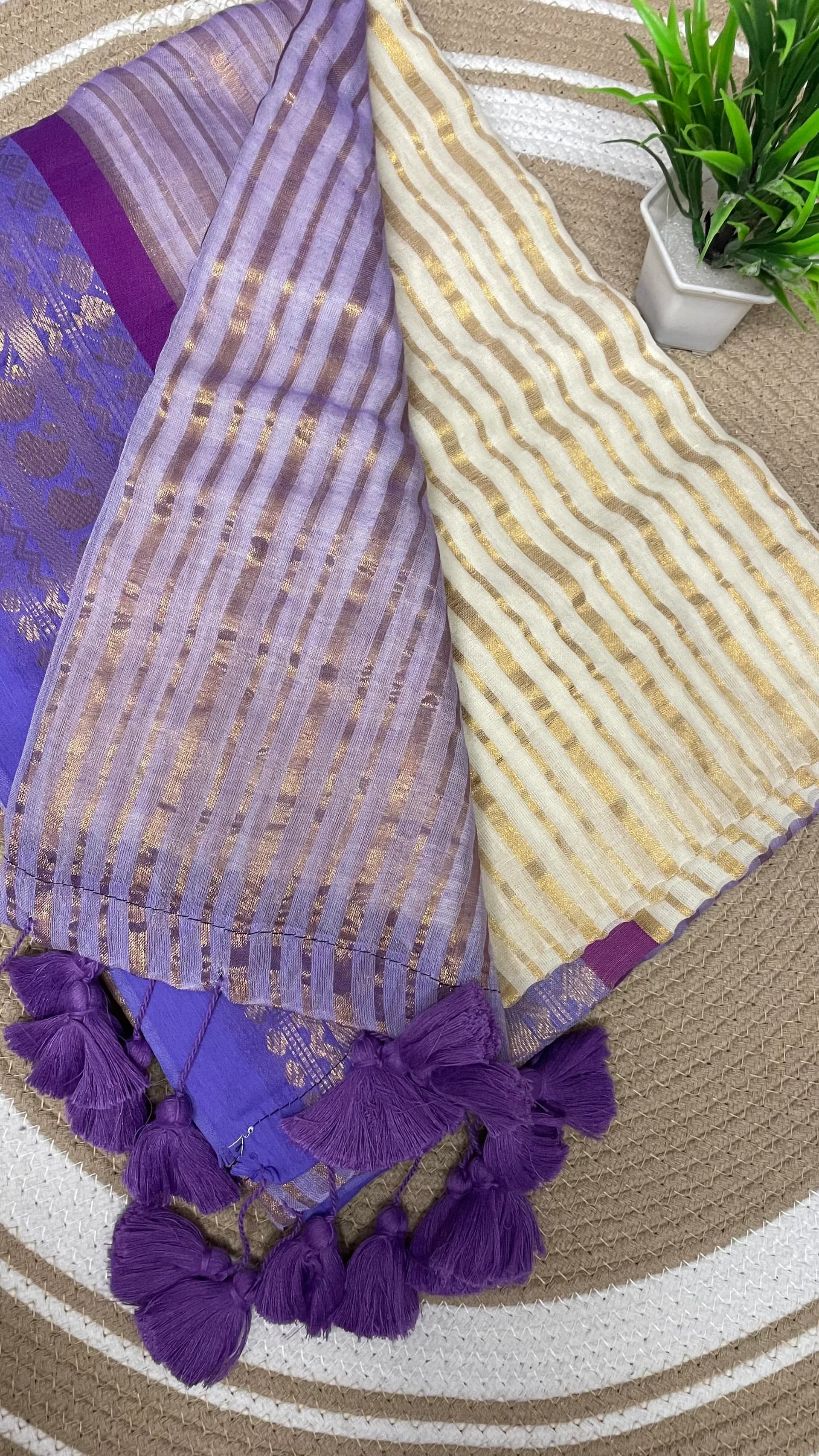 120 count mulcotton striped lavender saree